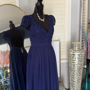 Elegant Navy Lace Cap Sleeve Evening Dress